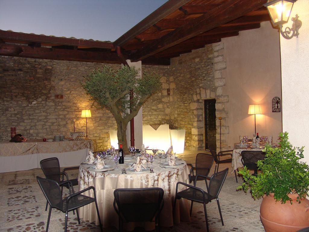 Hotel Relais Angimbe Калатафими Экстерьер фото