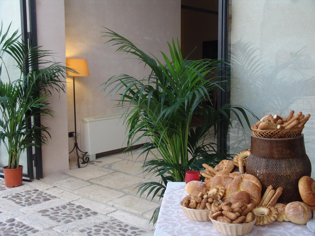 Hotel Relais Angimbe Калатафими Экстерьер фото