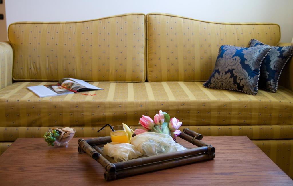 Hotel Relais Angimbe Калатафими Экстерьер фото